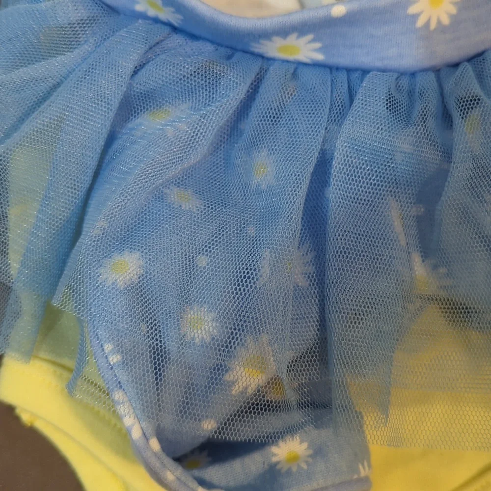 Baby Girl Outfits 9 Piece Lot 3 ea onesie bottoms bows all Matching 3-6 mo